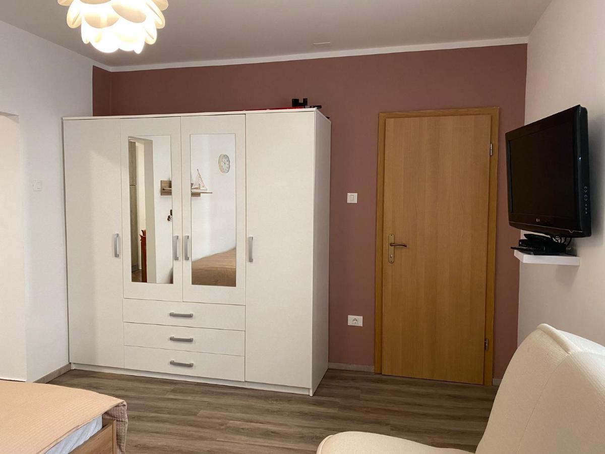 Apartma Pingo โคเปร์ ภายนอก รูปภาพ