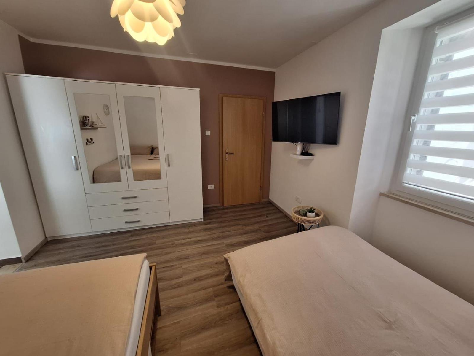 Apartma Pingo โคเปร์ ภายนอก รูปภาพ